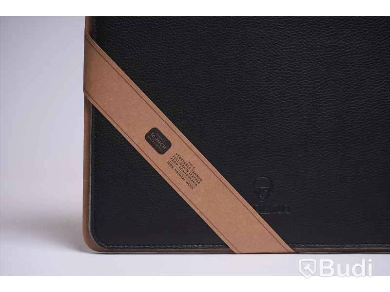 Läderfodral för MACBOOK PRO / WOOLNUT / 16-INCH